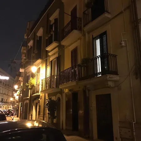 Apulia 35 3* باري